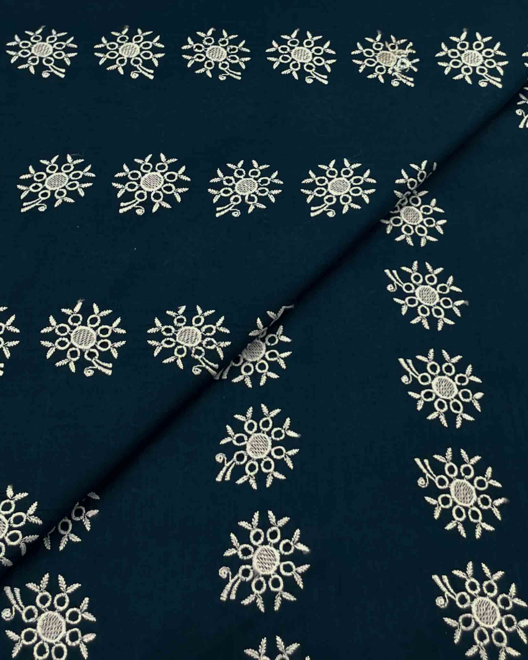 Lawn Chickenkari D5H103