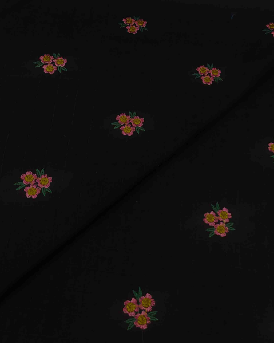 Khaddar Embroidery D1A010