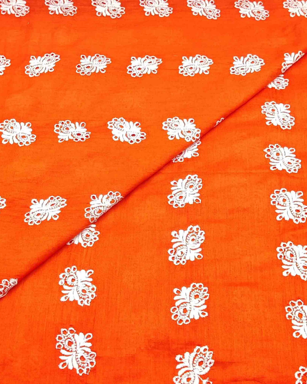 Lawn Chickenkari D5H111