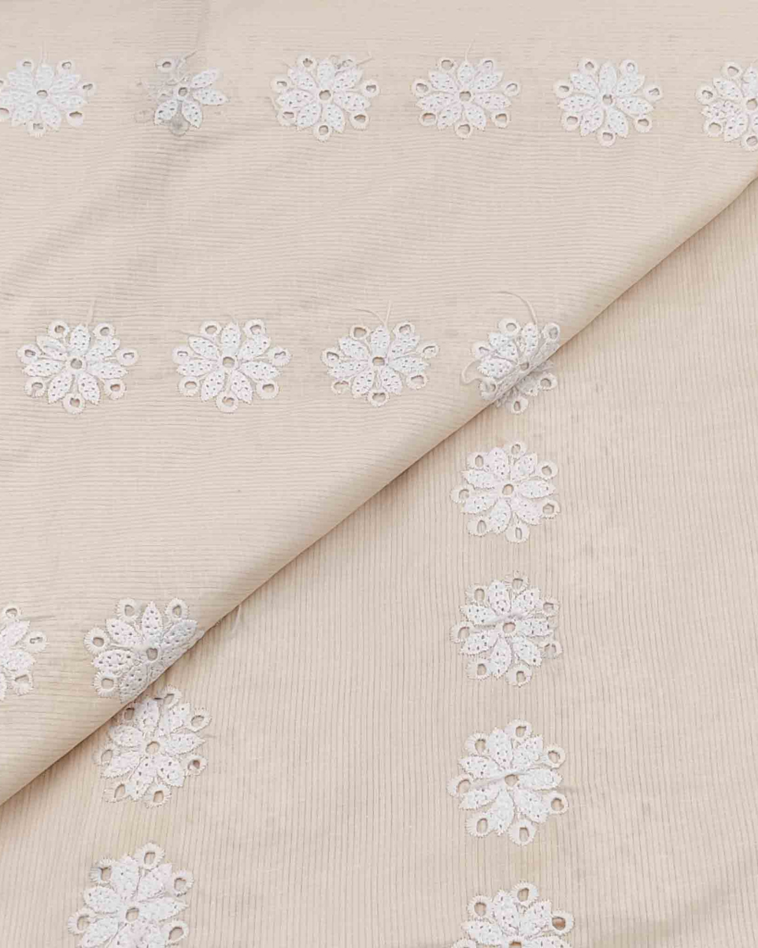 Lawn Chickenkari D5H119