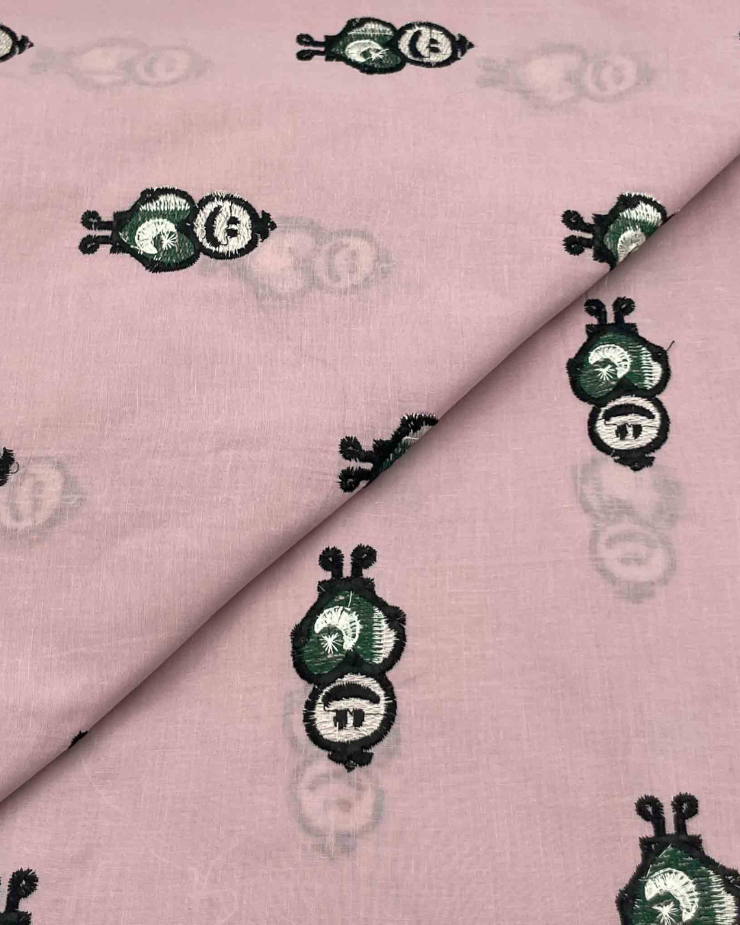 Azadi Lawn Embroidery D5A009