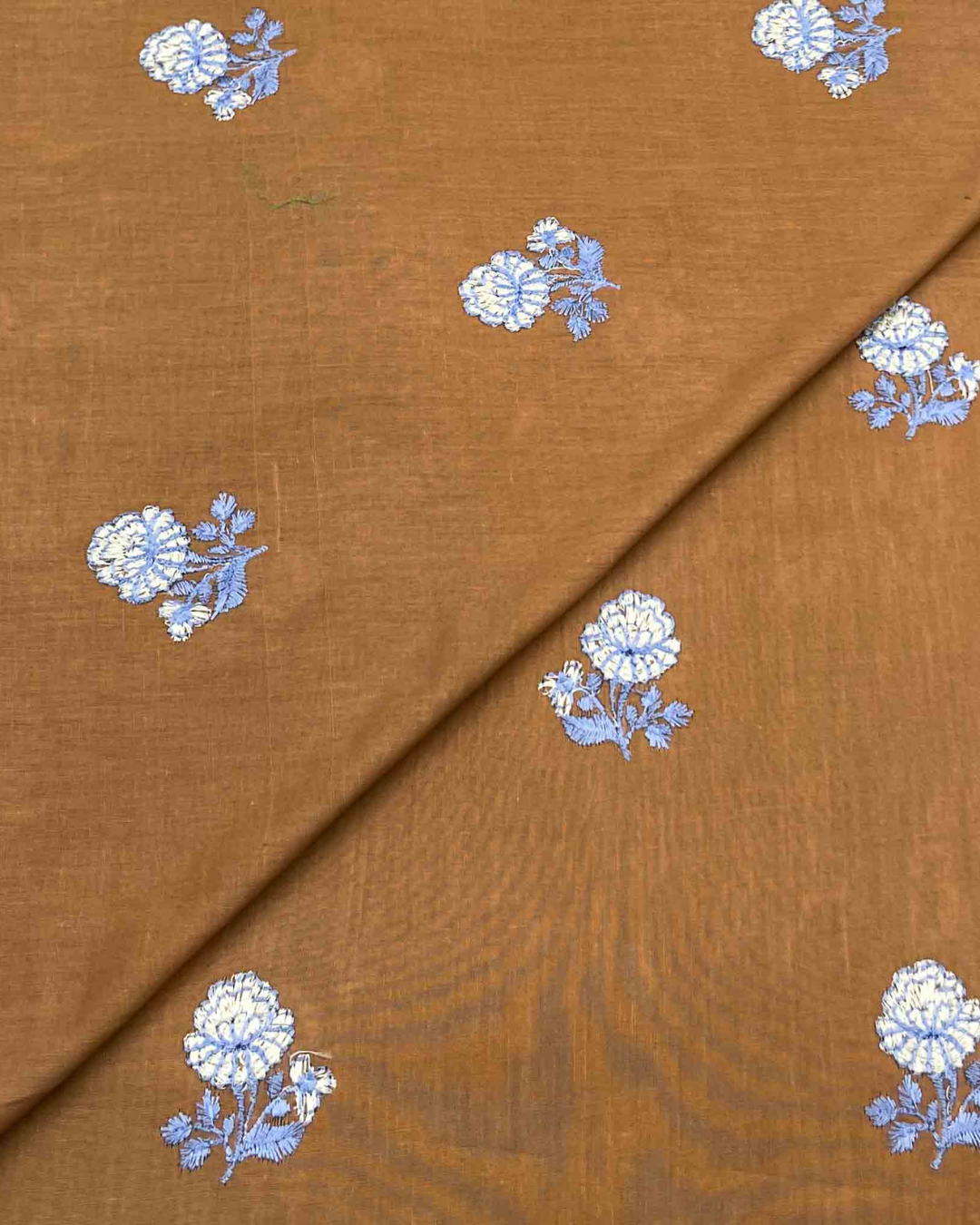 Lawn Embroidery D5I012