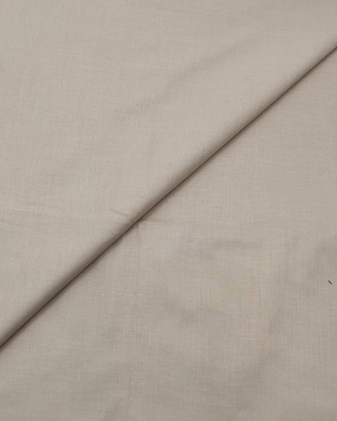 Taupe – Plain Lawn