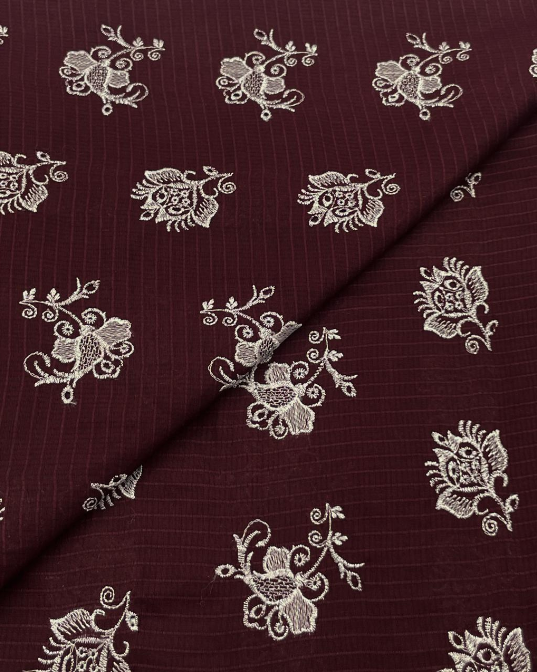 Dobby Lawn Wider Chickenkari D5B001