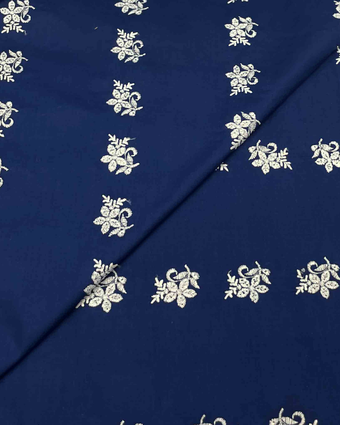 Lawn Chickenkari D5H022