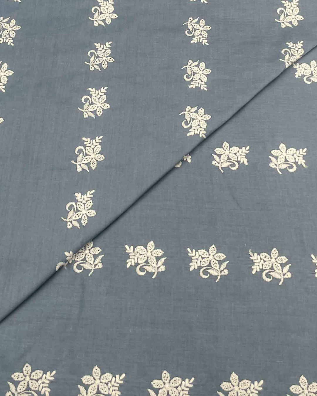 Lawn Chickenkari D5H023