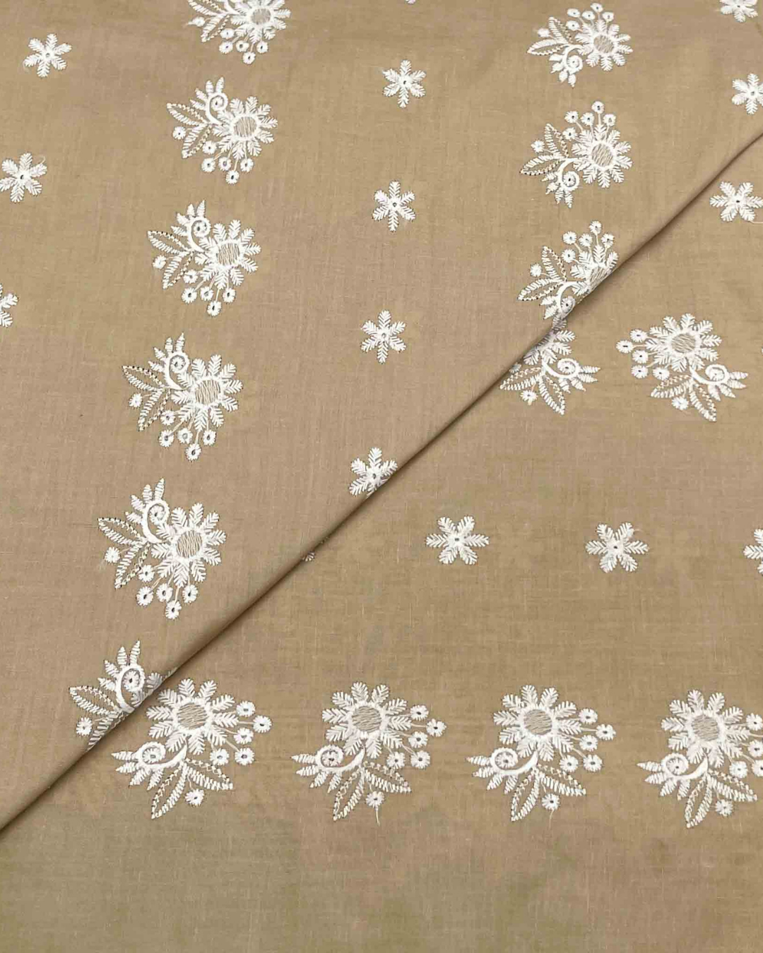 Lawn Chickenkari D5H027