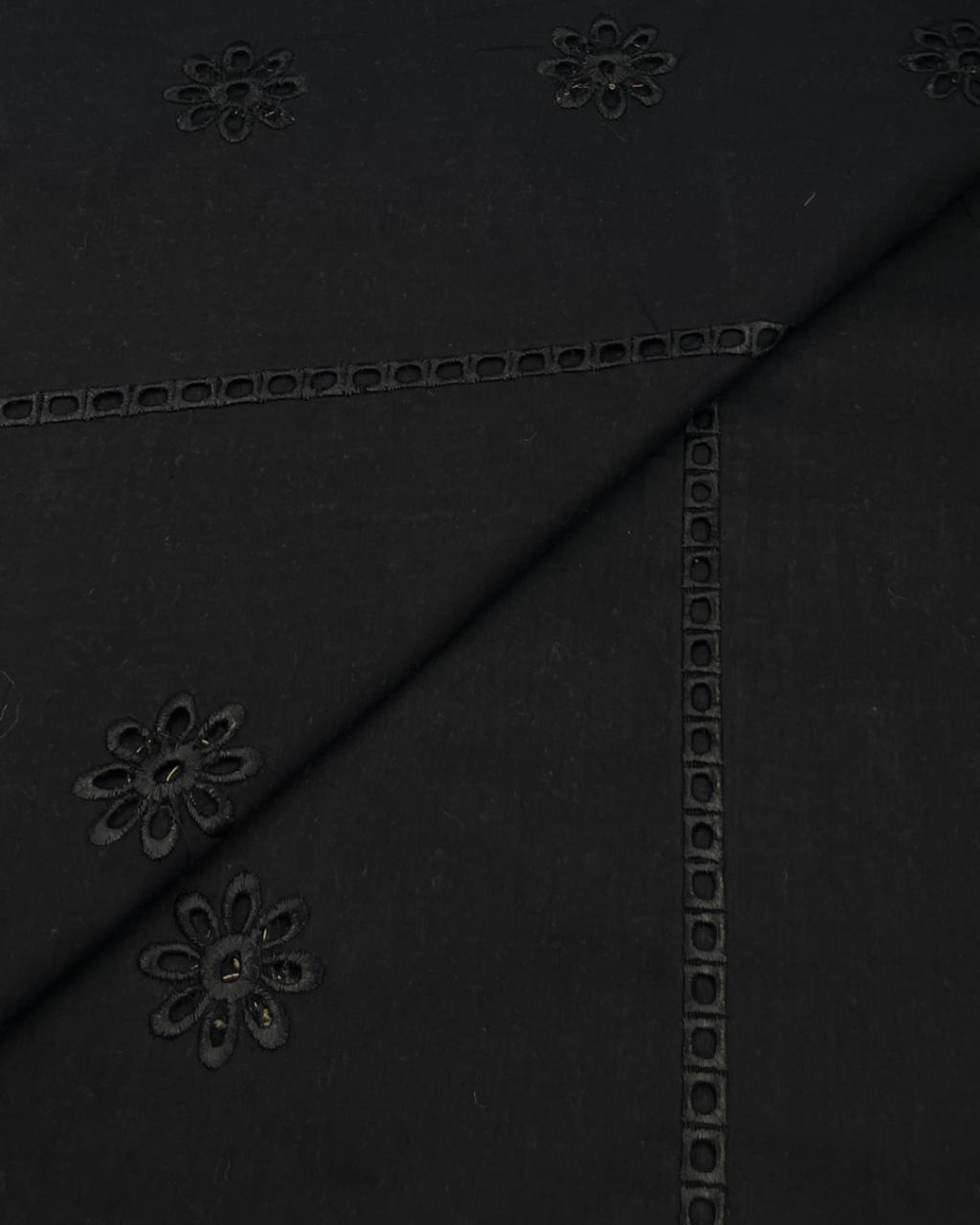 Lawn Boring Embroidery D5C002