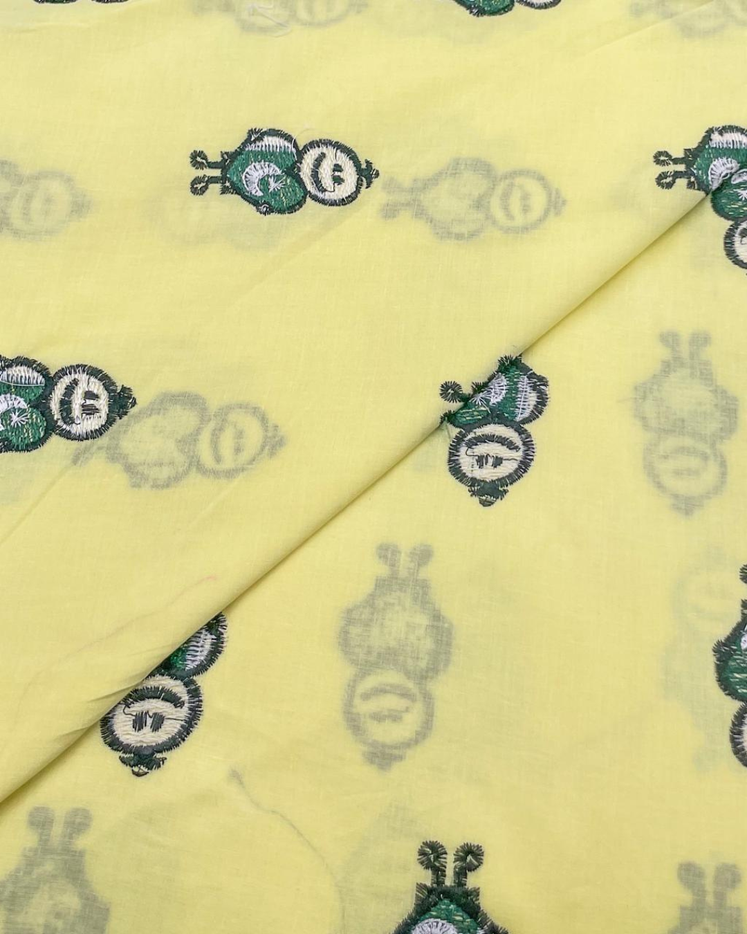 Azadi Lawn Embroidery D5A003