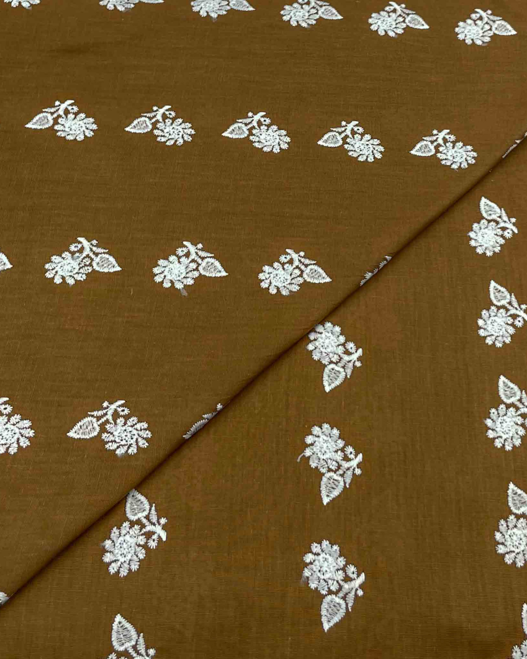 Lawn Chickenkari D5H044