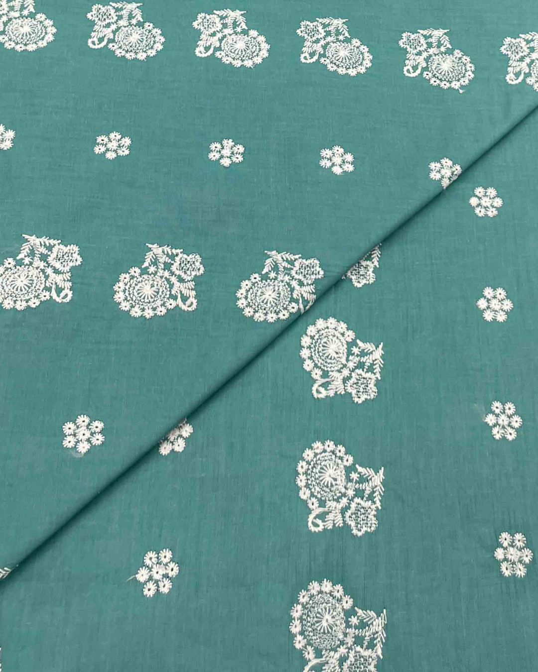 Lawn Chickenkari D5H048