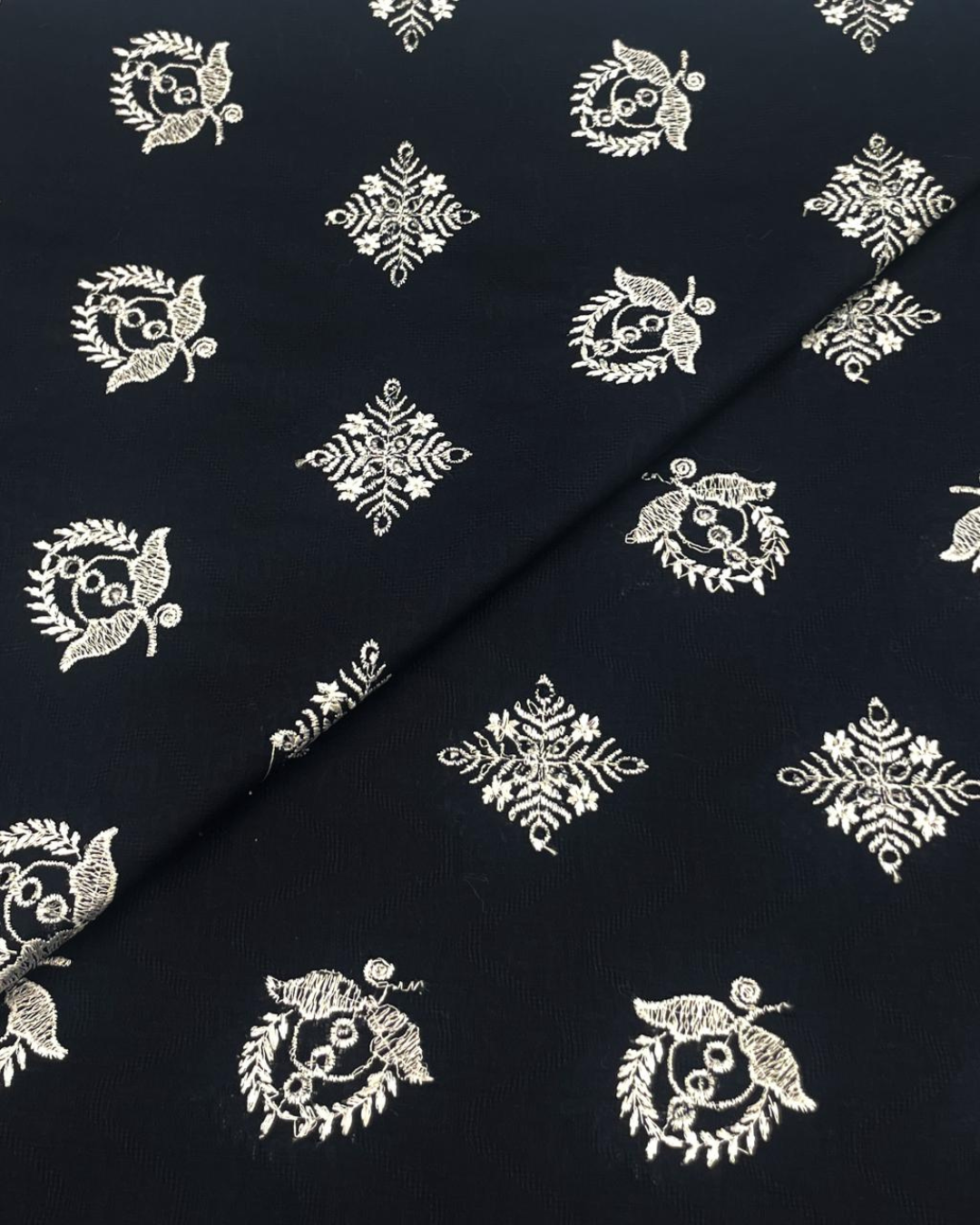 Satpara Chickenkari D5E004