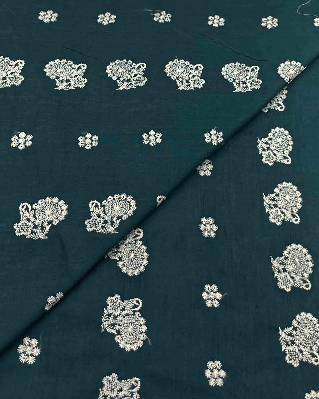 Lawn Chickenkari D5H054