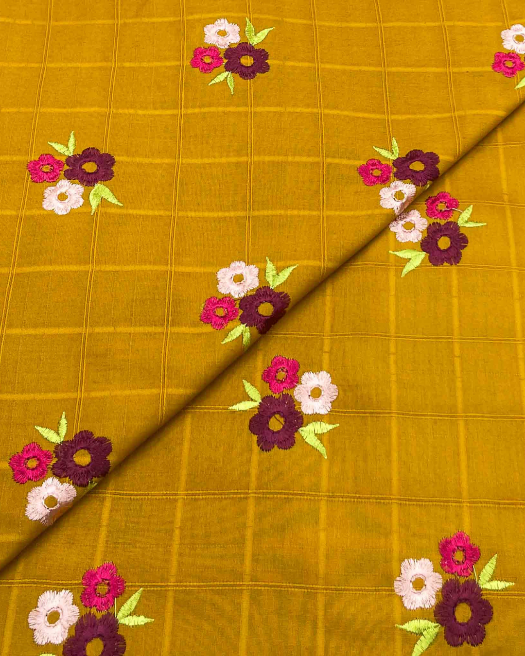 Lawn Embroidery Wider D5G054