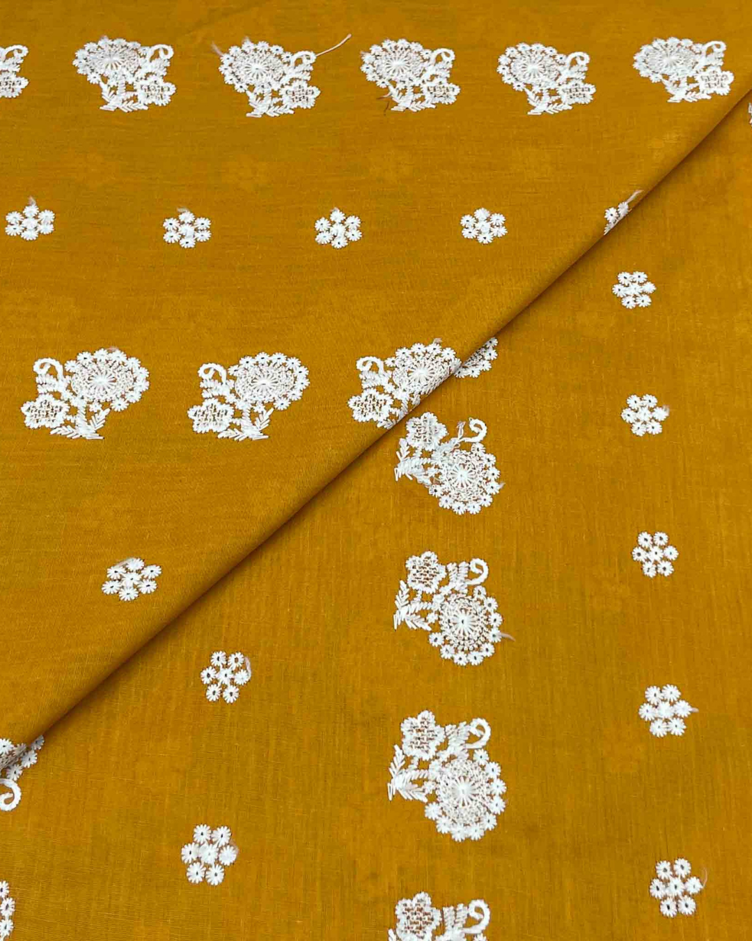 Lawn Chickenkari D5H058