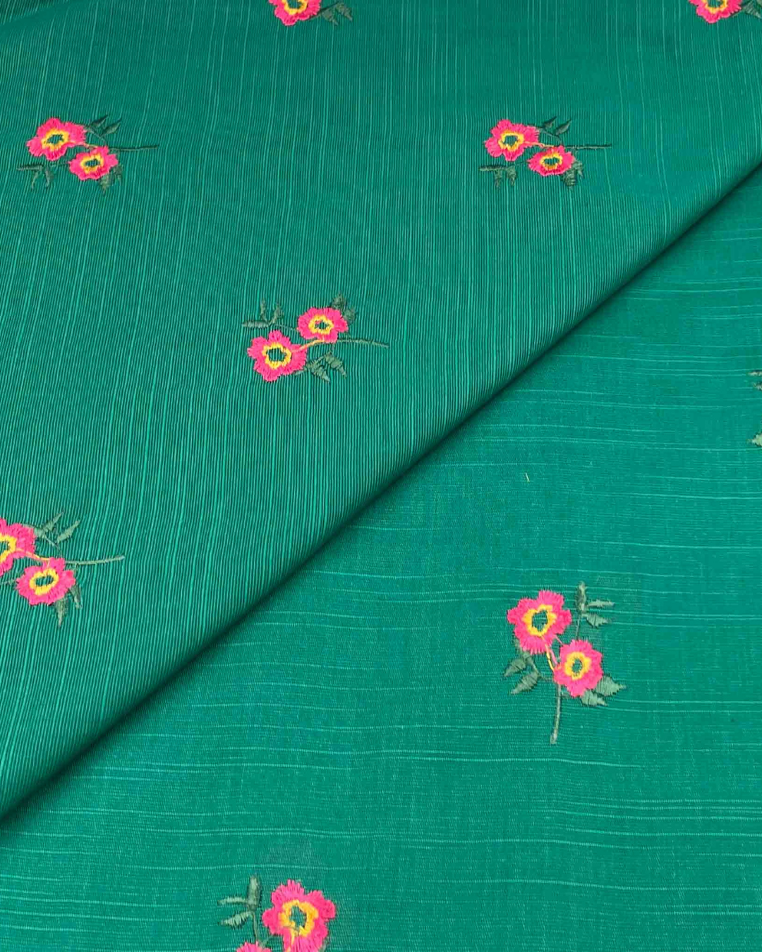 Khaddar Embroidery D1A066