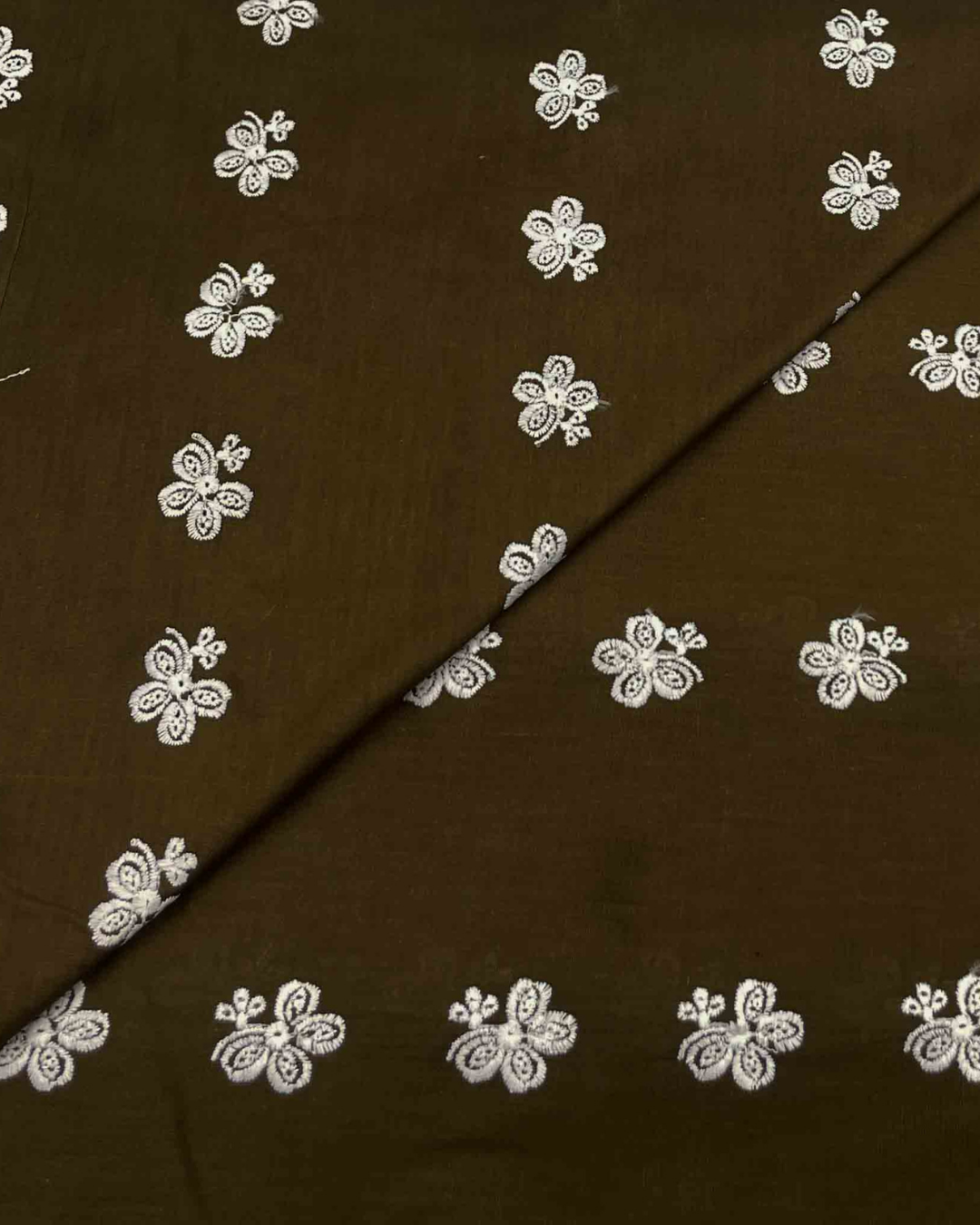 Lawn Chickenkari D5H066