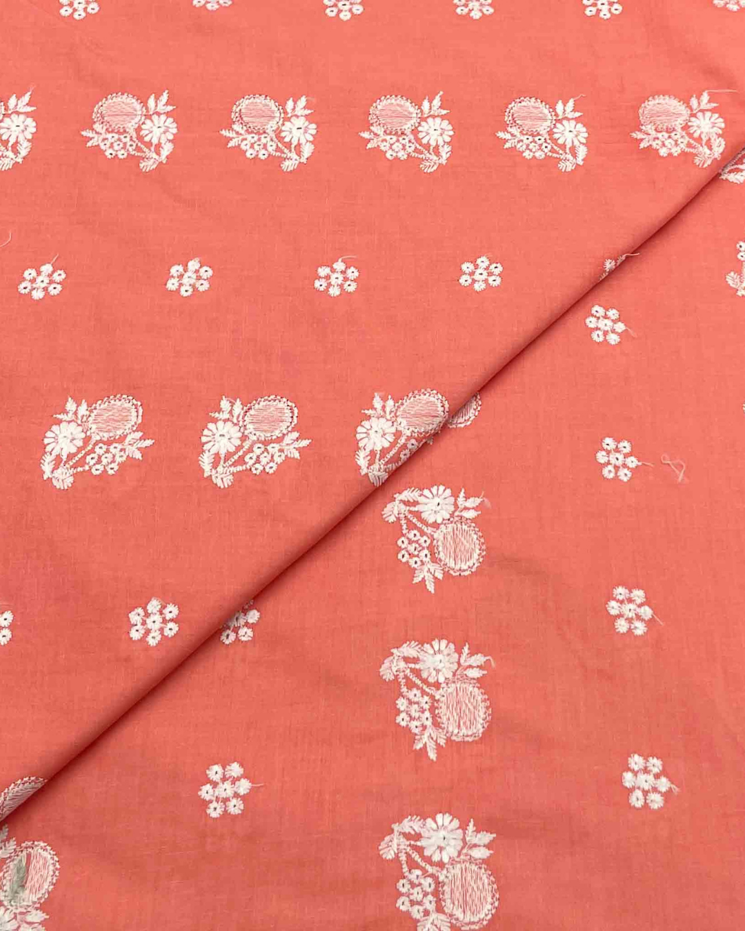 Lawn Chickenkari D5H074