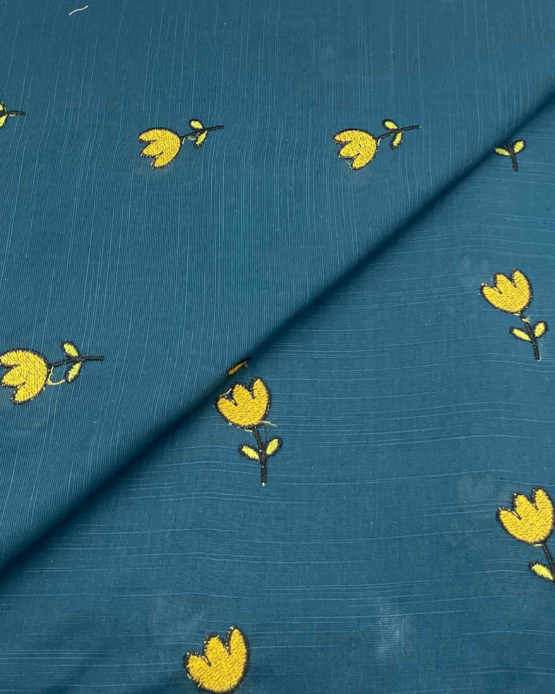 Khaddar Embroidery D1A080