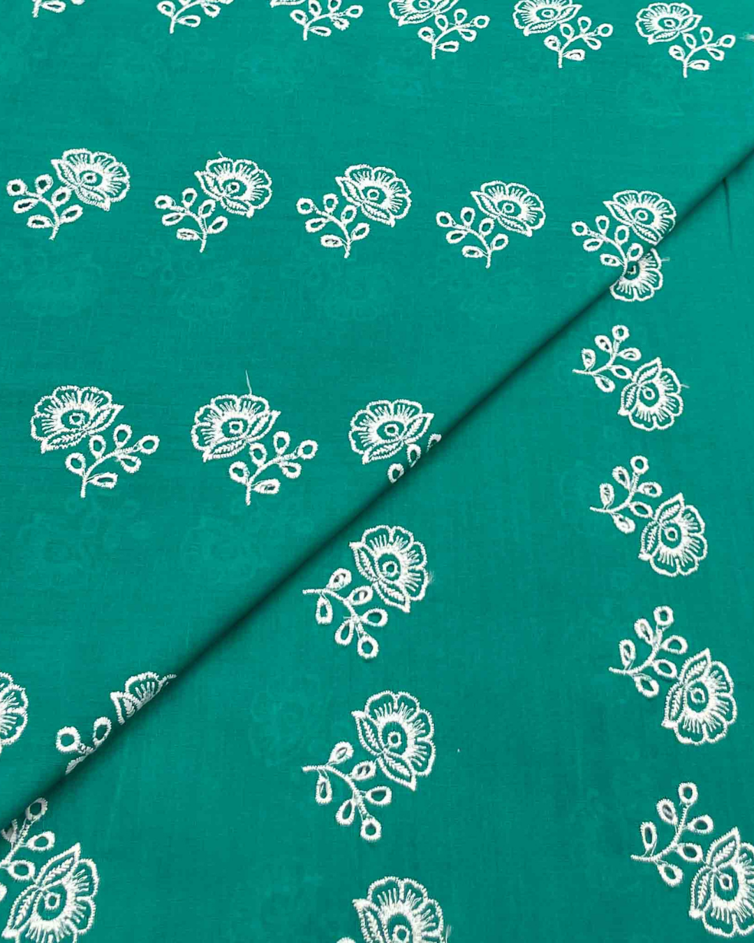 Lawn Chickenkari D5H090