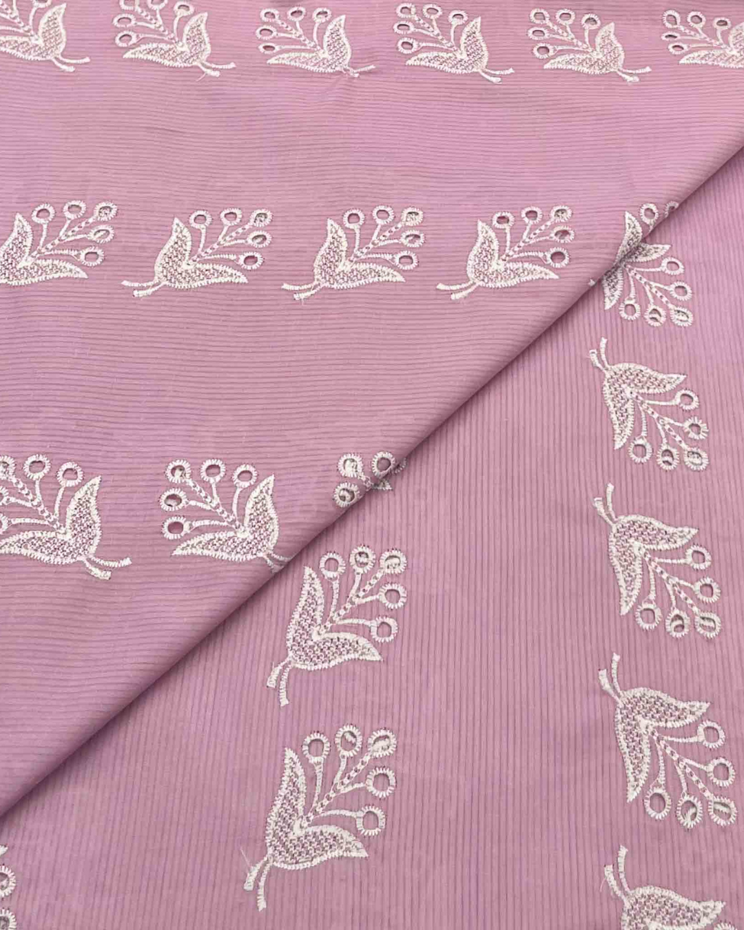 Lawn Chickenkari D5H093