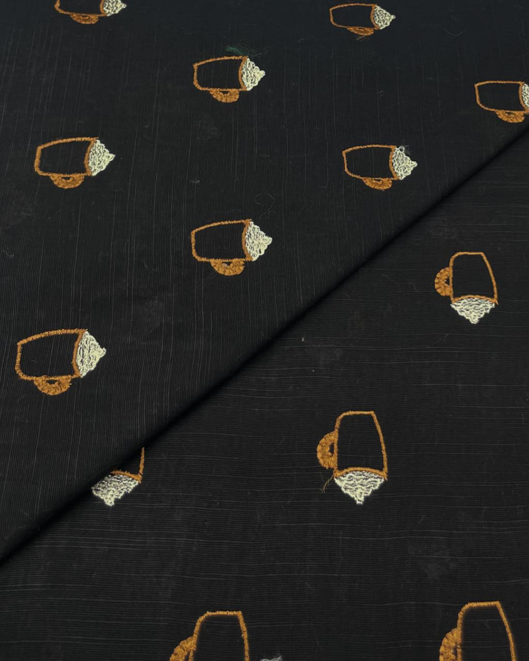 Khaddar Embroidery D1A098