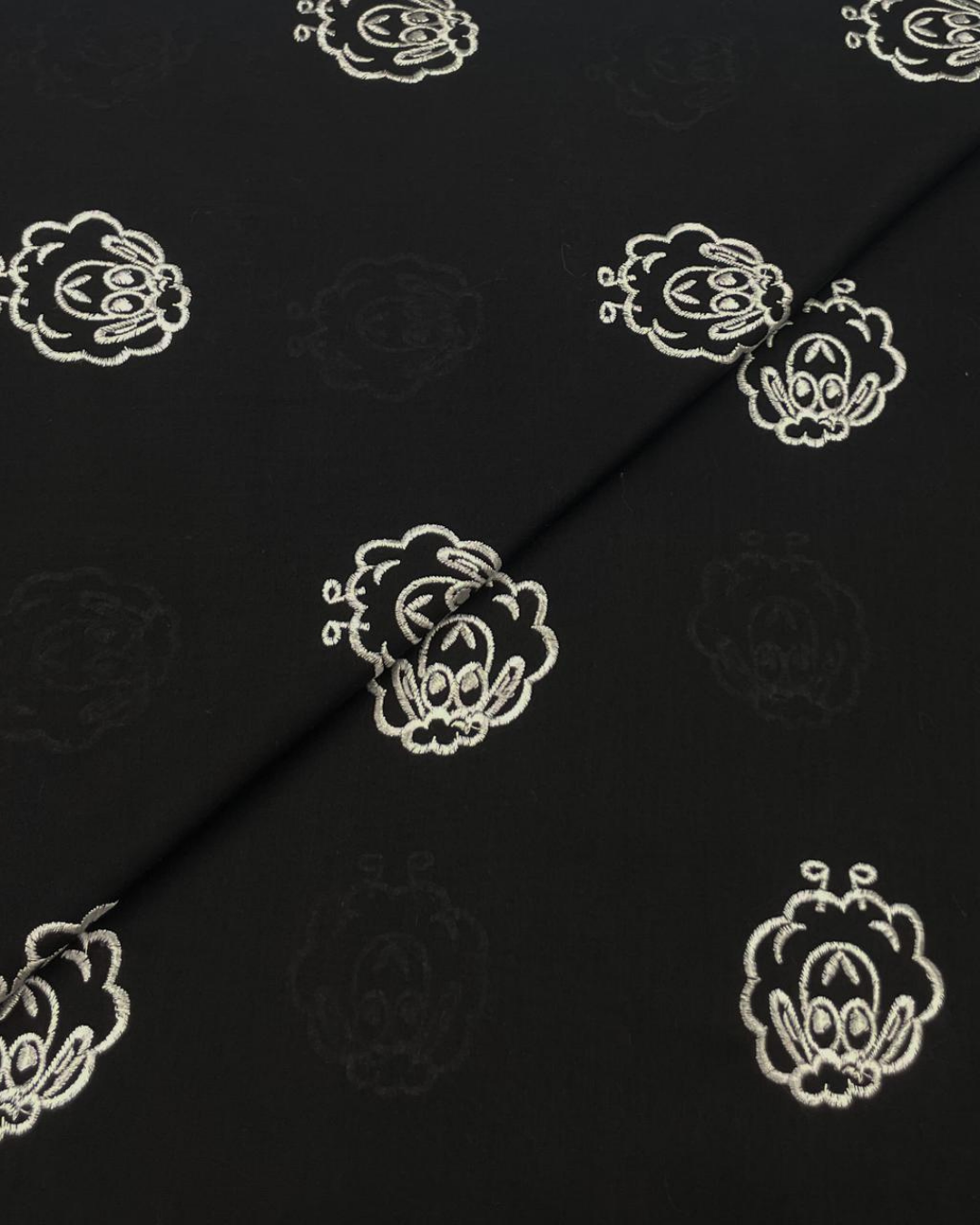 Lawn Embroidery D5I009