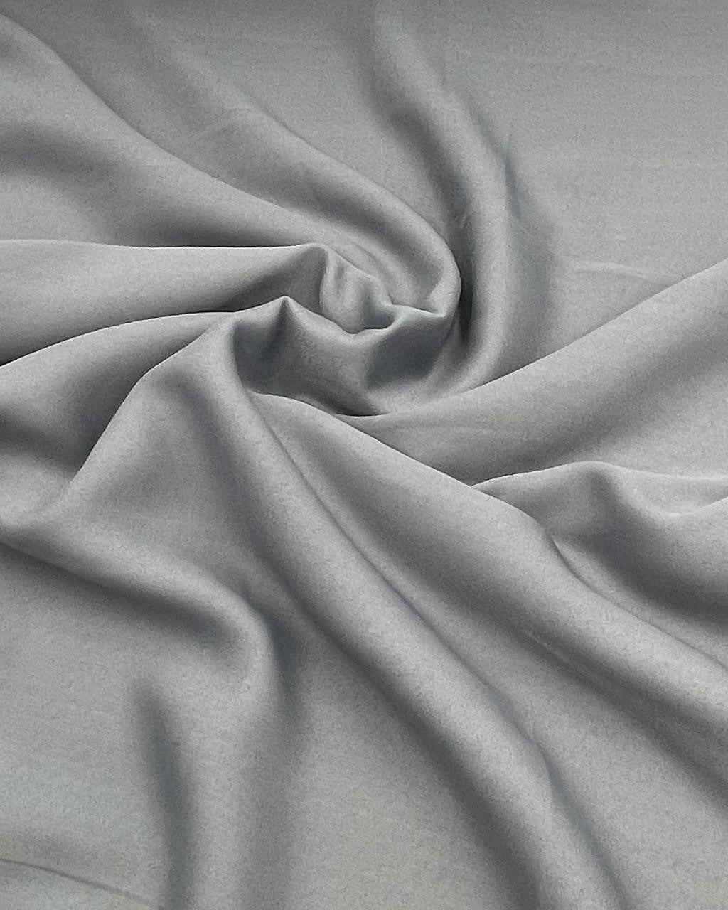 Georgette Wider Grey