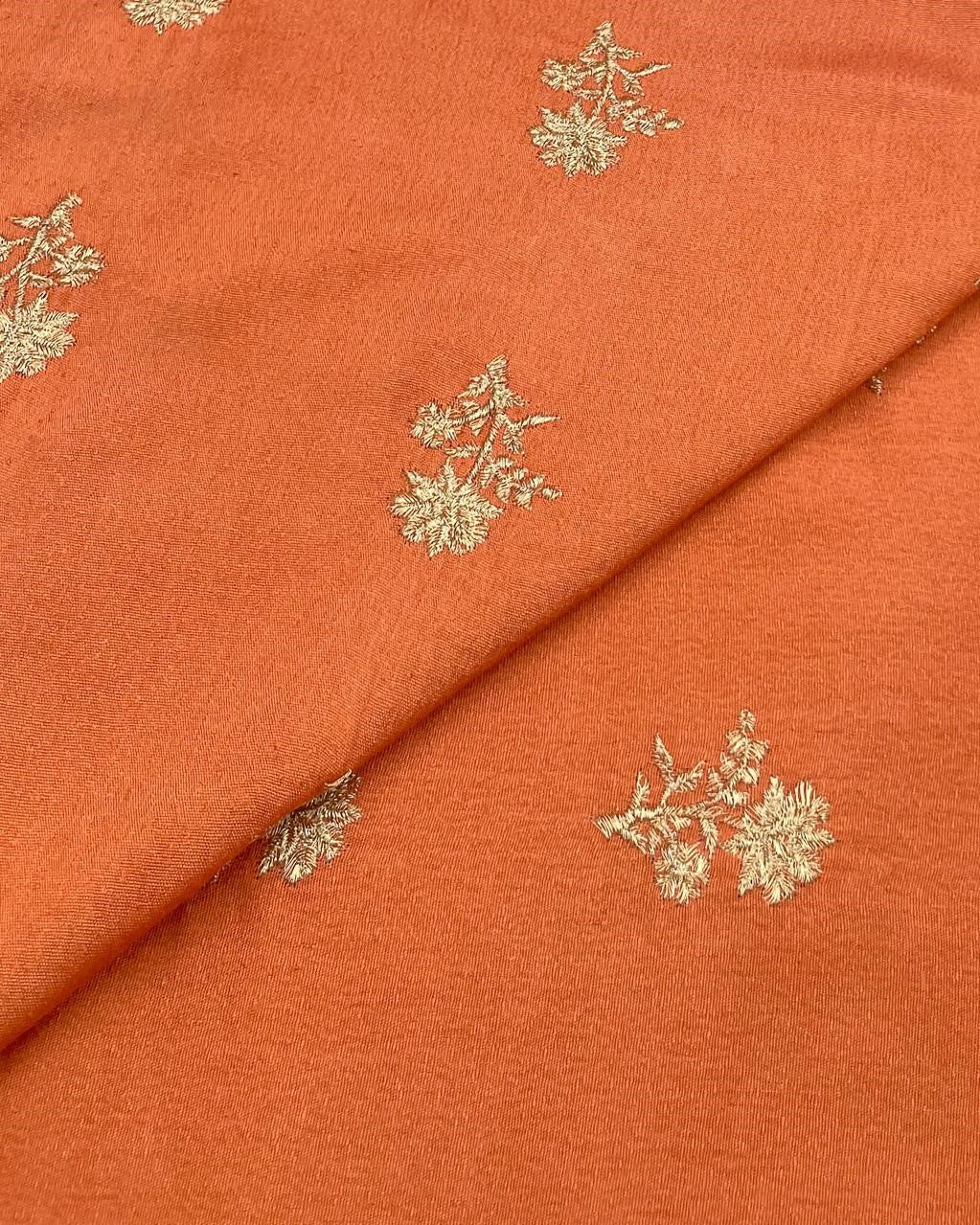 Silk Karandi Embroidery D3C103