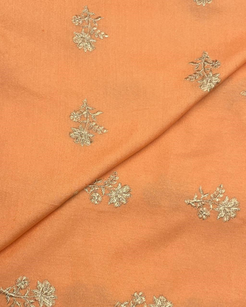 Silk Karandi Embroidery D3C095