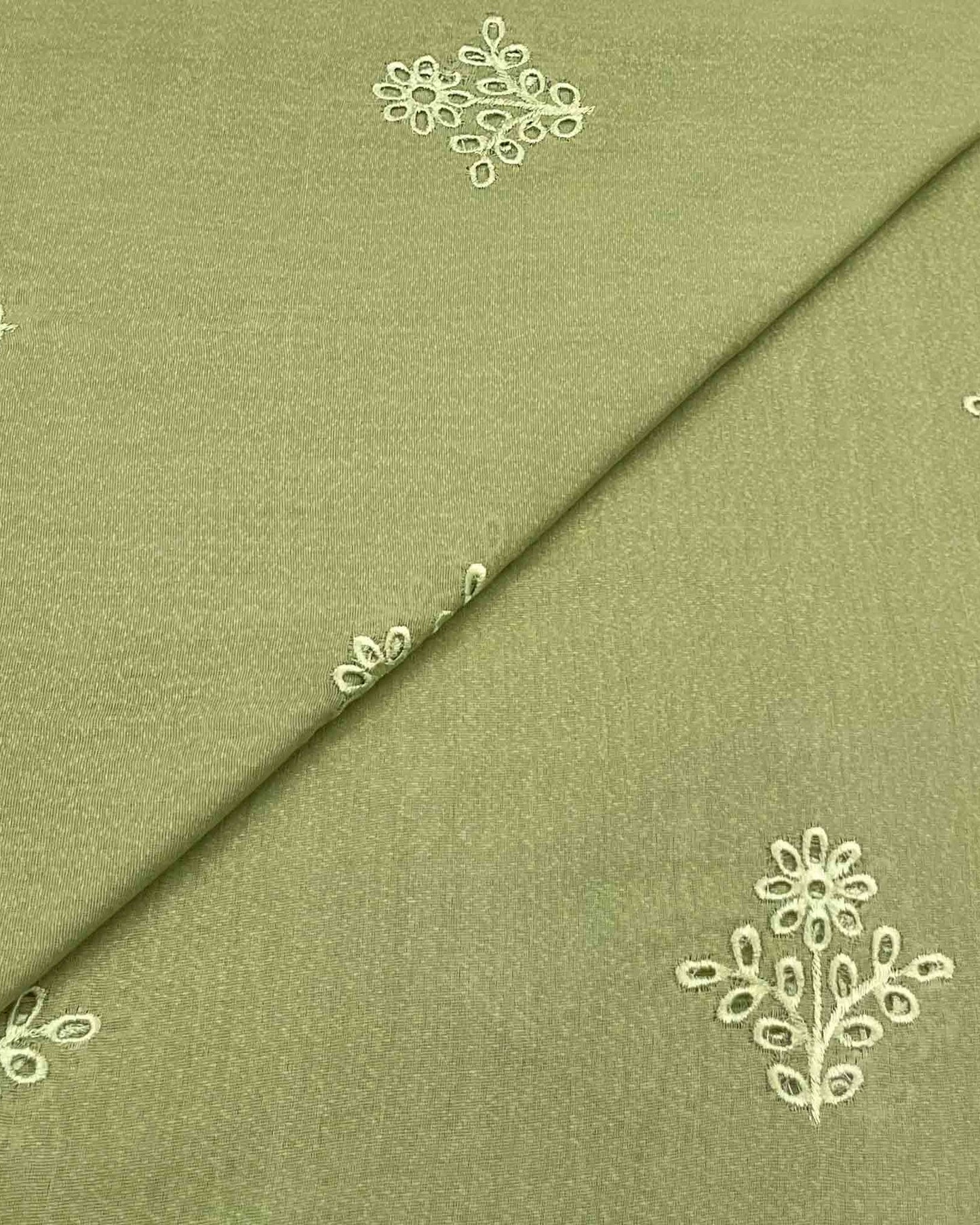 Silk Karandi Boring Embroidery D3C003