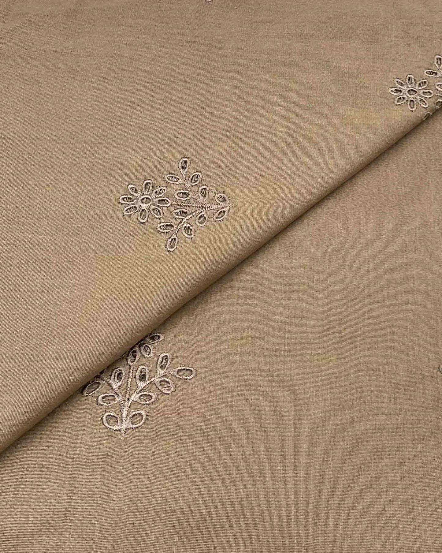 Silk Karandi Boring Embroidery D3C015