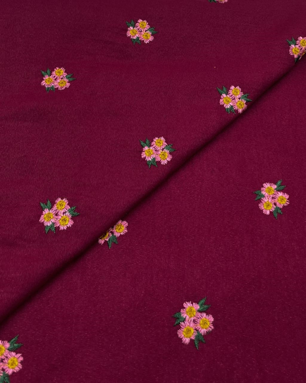 Silk Karandi Embroidery D3C017