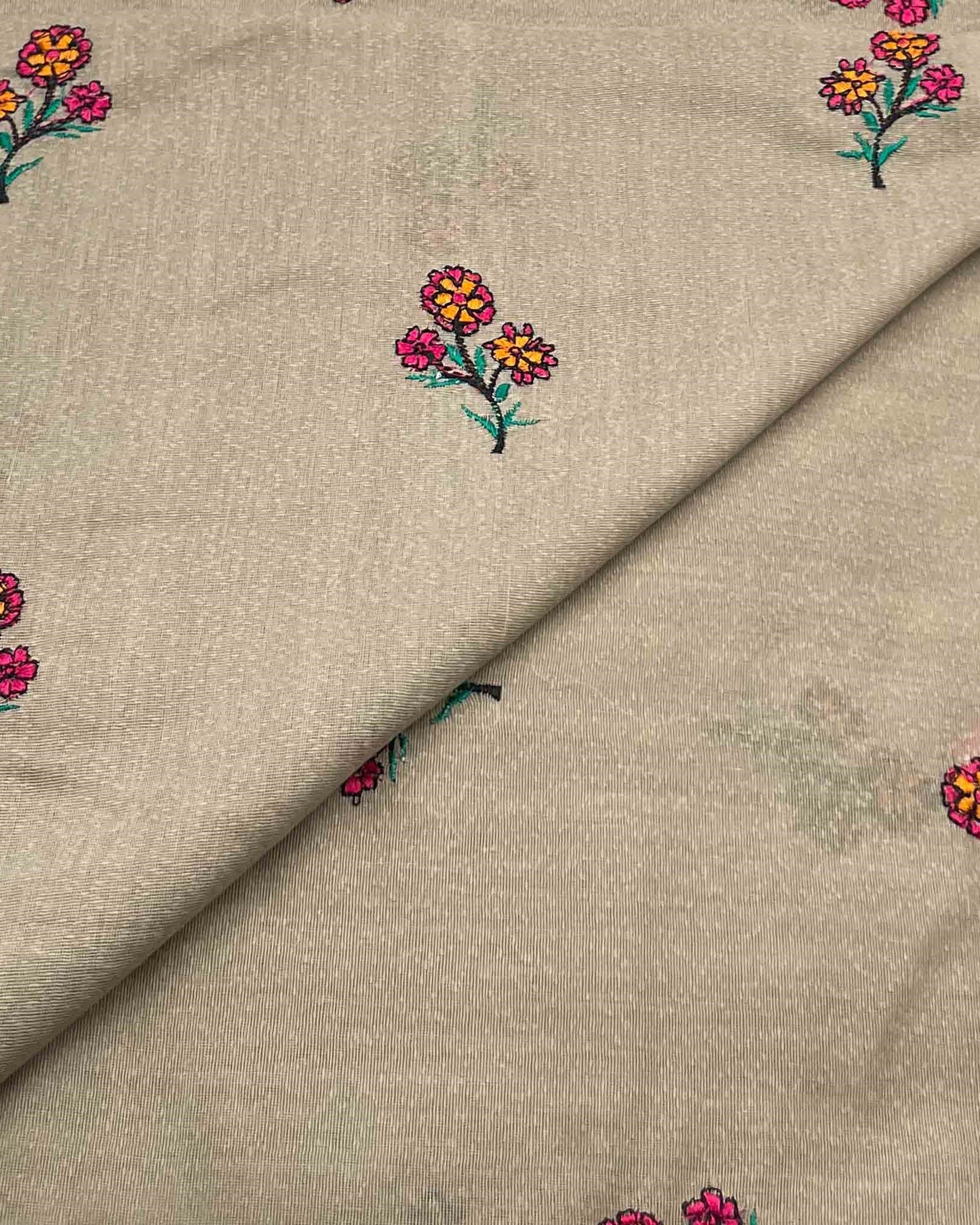 Silk Karandi Embroidery D3C022