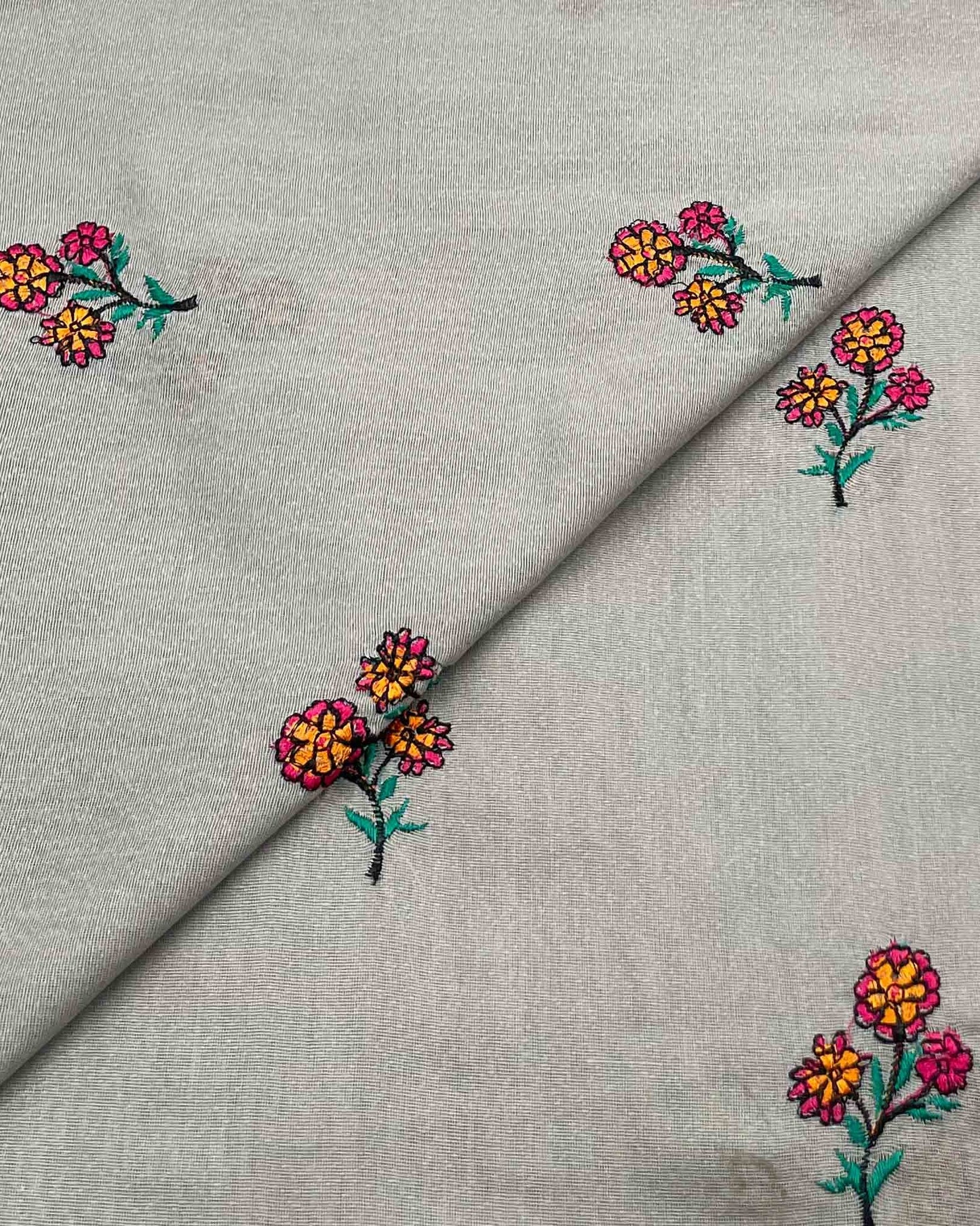 Silk Karandi Embroidery D3C024