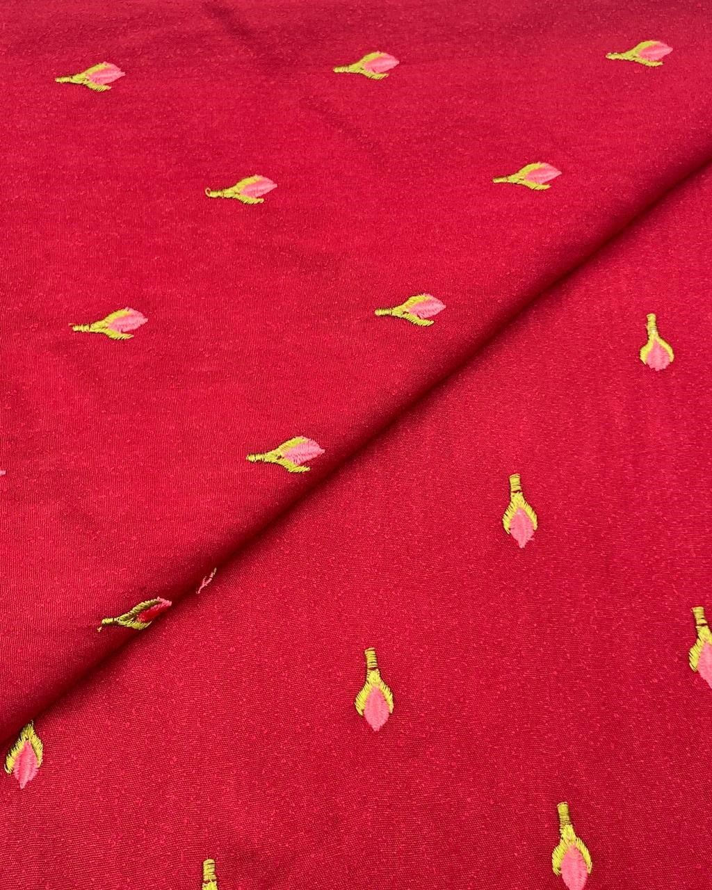 Silk Karandi Embroidery D3C034