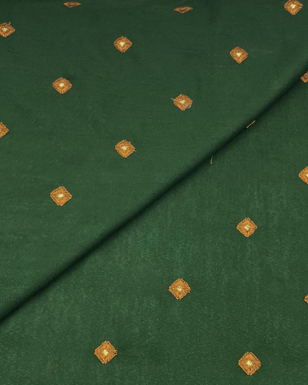 Silk Karandi Embroidery D3C040