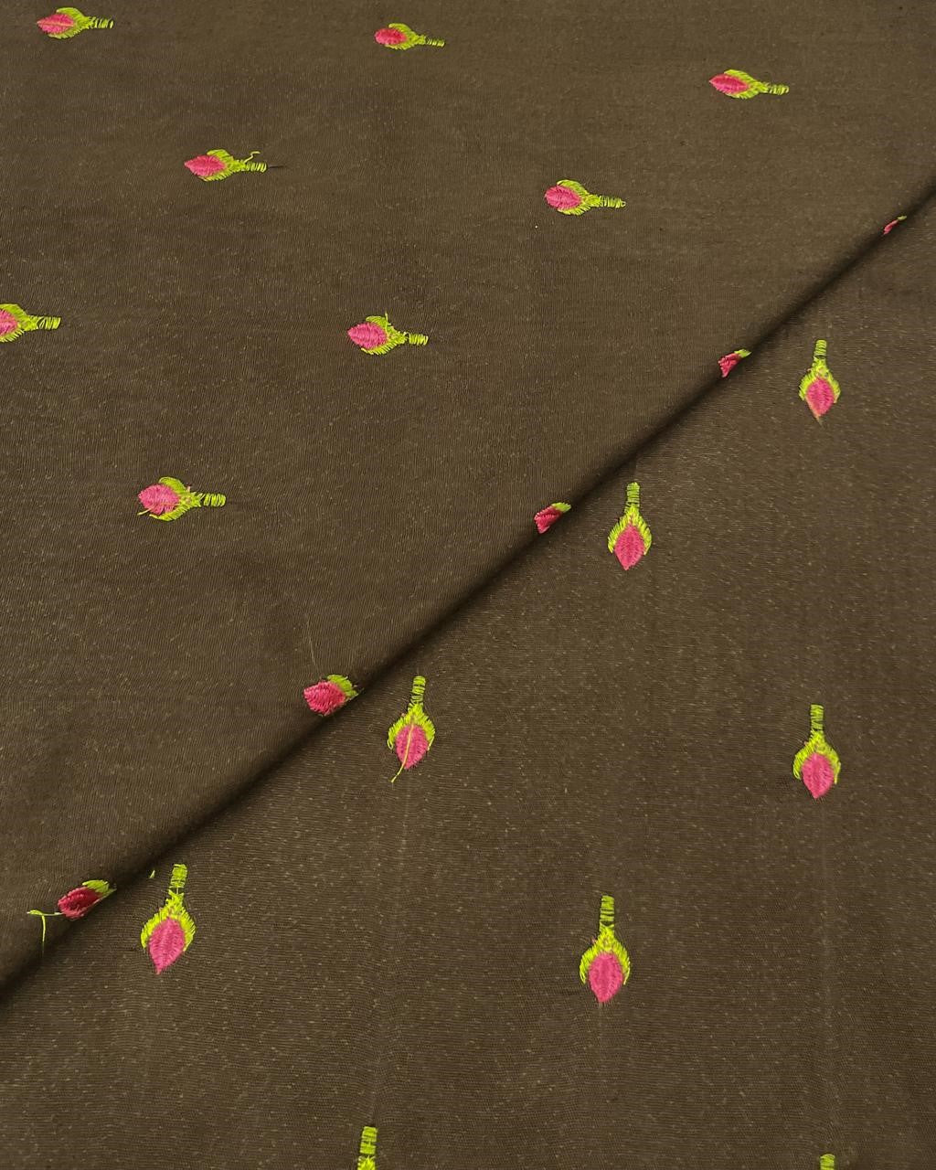 Silk Karandi Embroidery D3C043