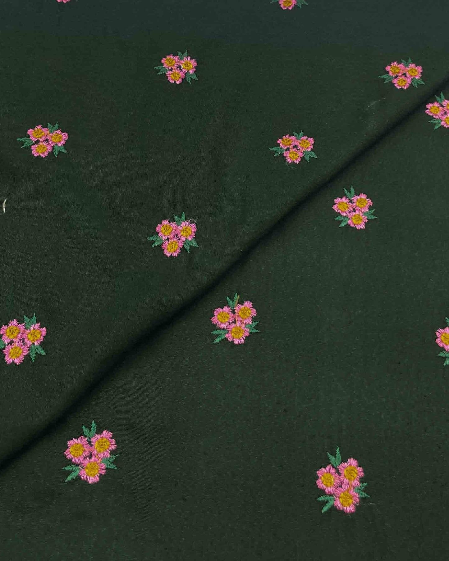 Silk Karandi Embroidery D3C059