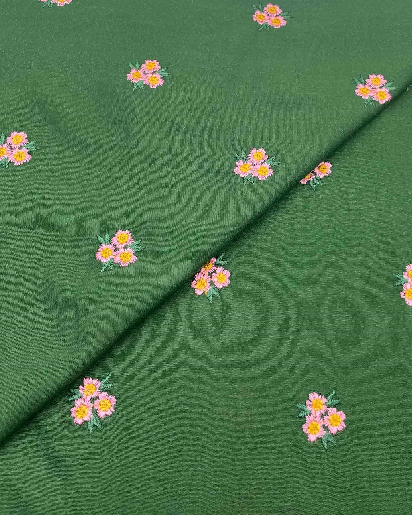 Silk Karandi Embroidery D3C060