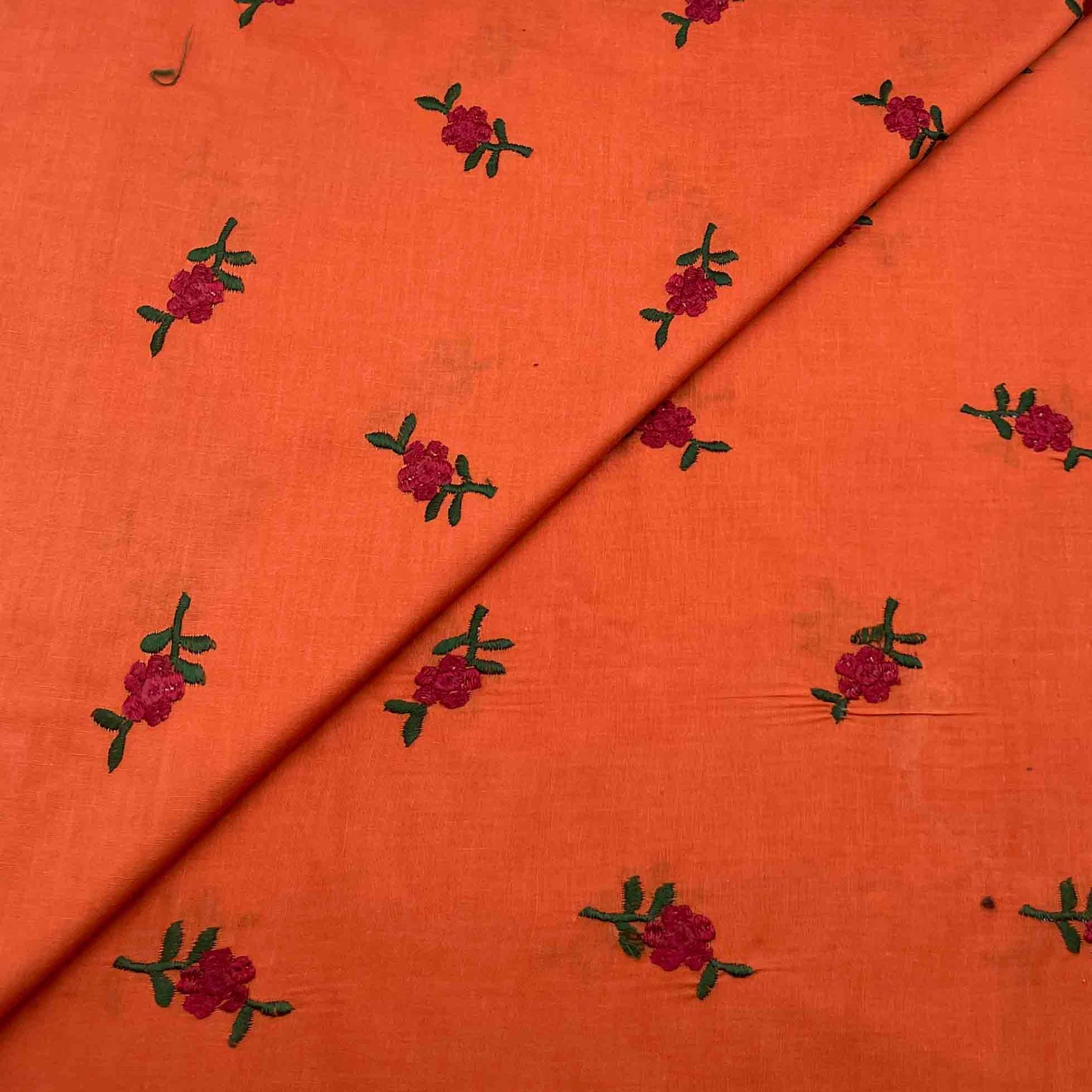 Lawn Emb D12073 567/yard