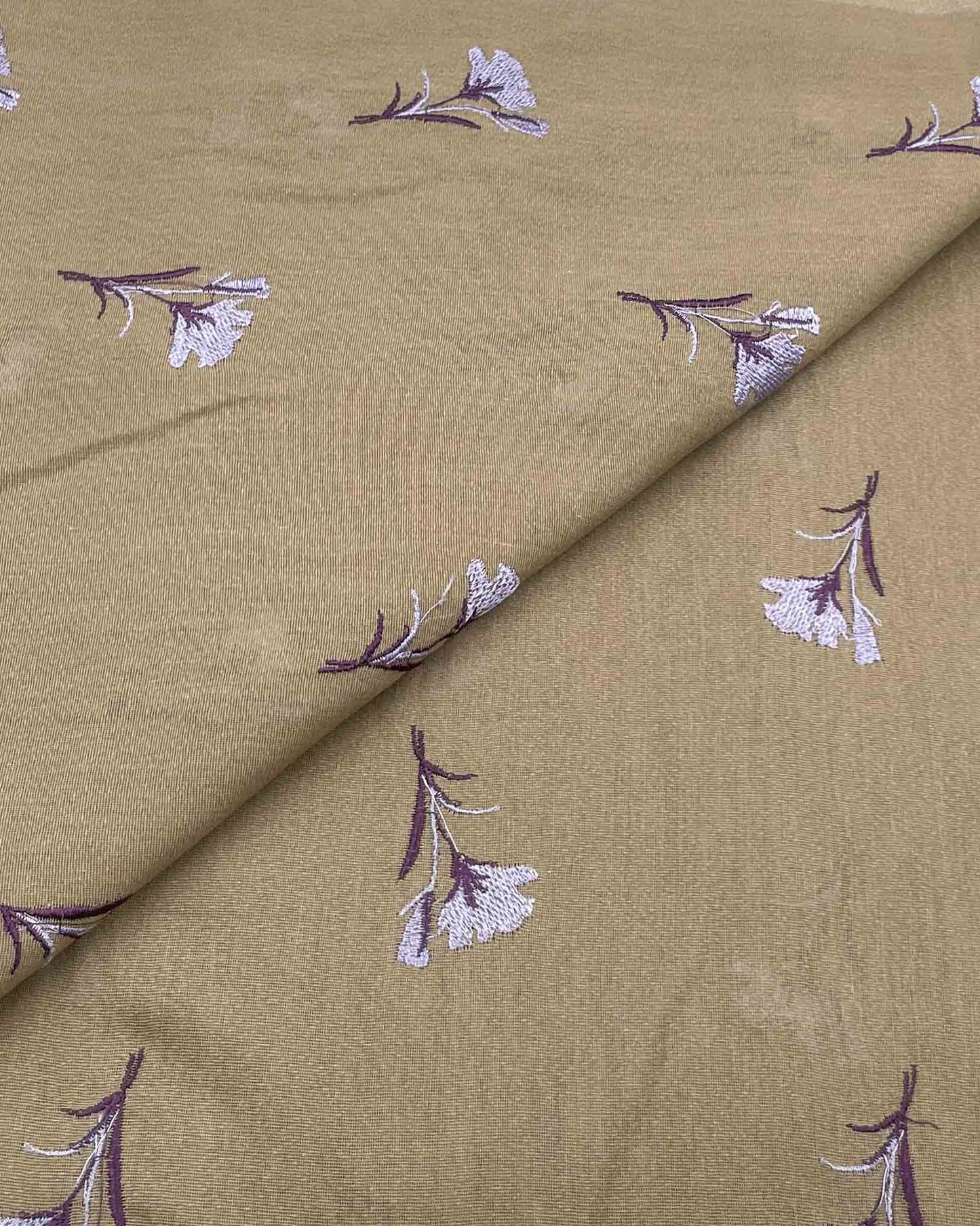 Silk Karandi Embroidery D3C064