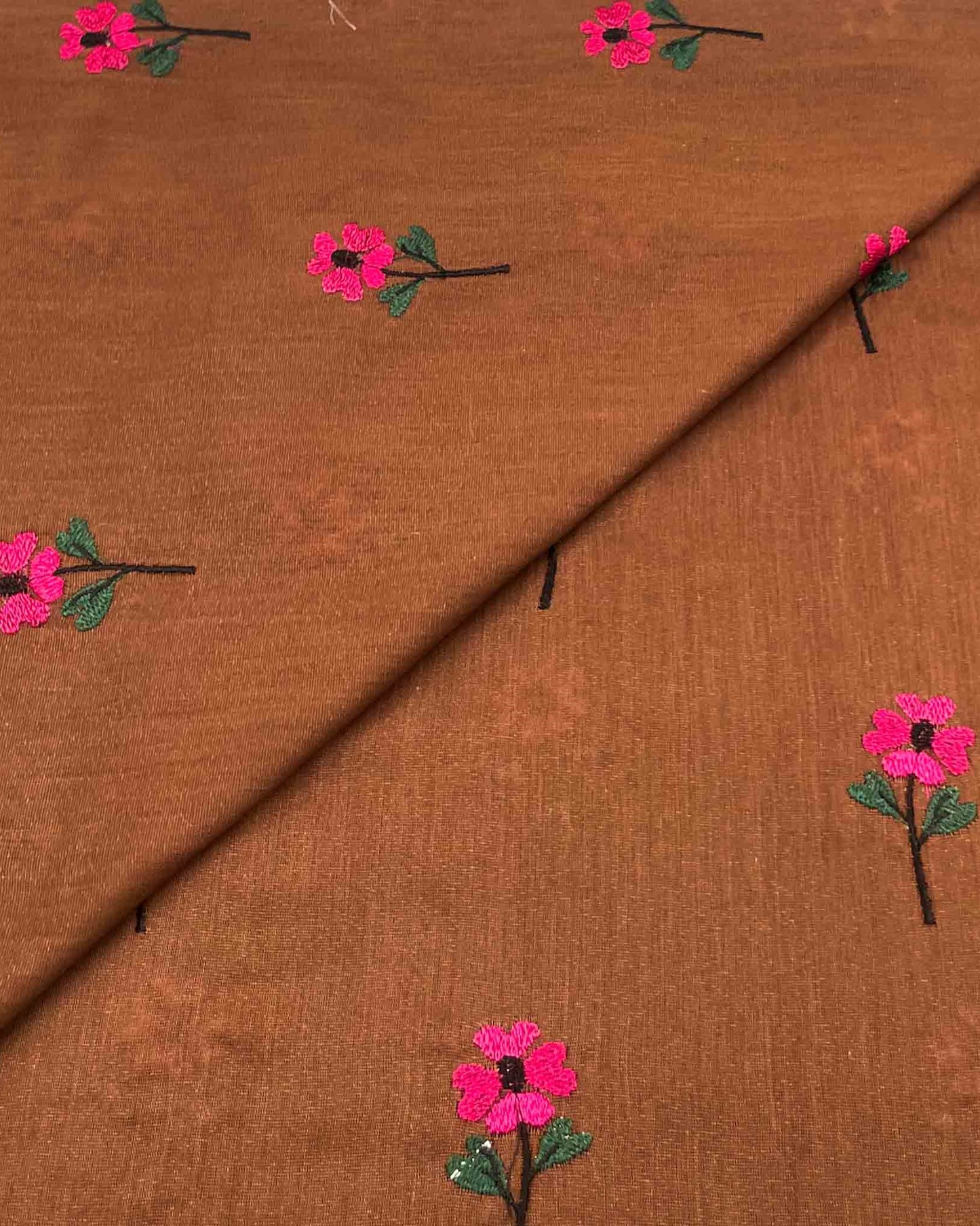 Silk Karandi Embroidery D3C072