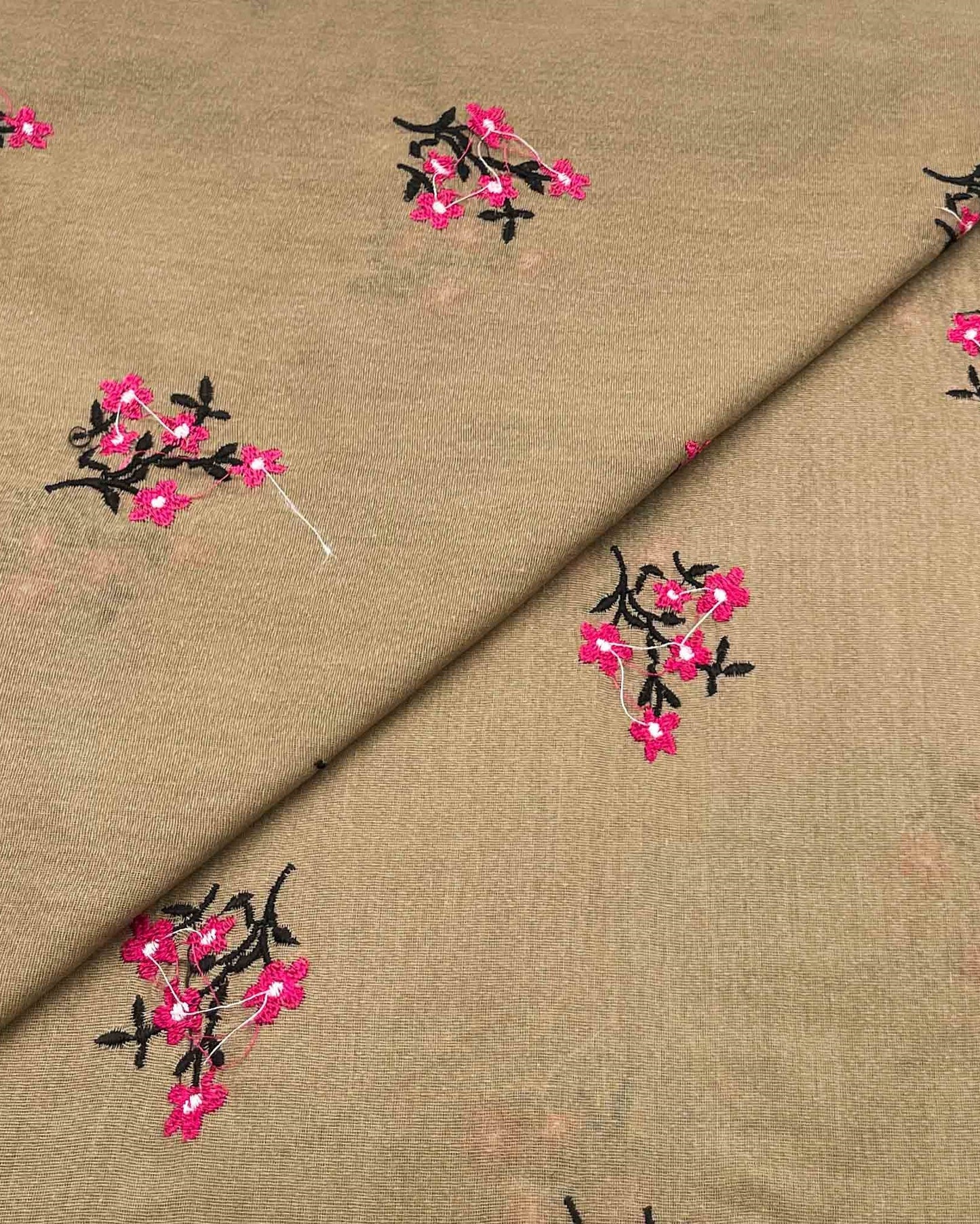 Silk Karandi Embroidery D3C078