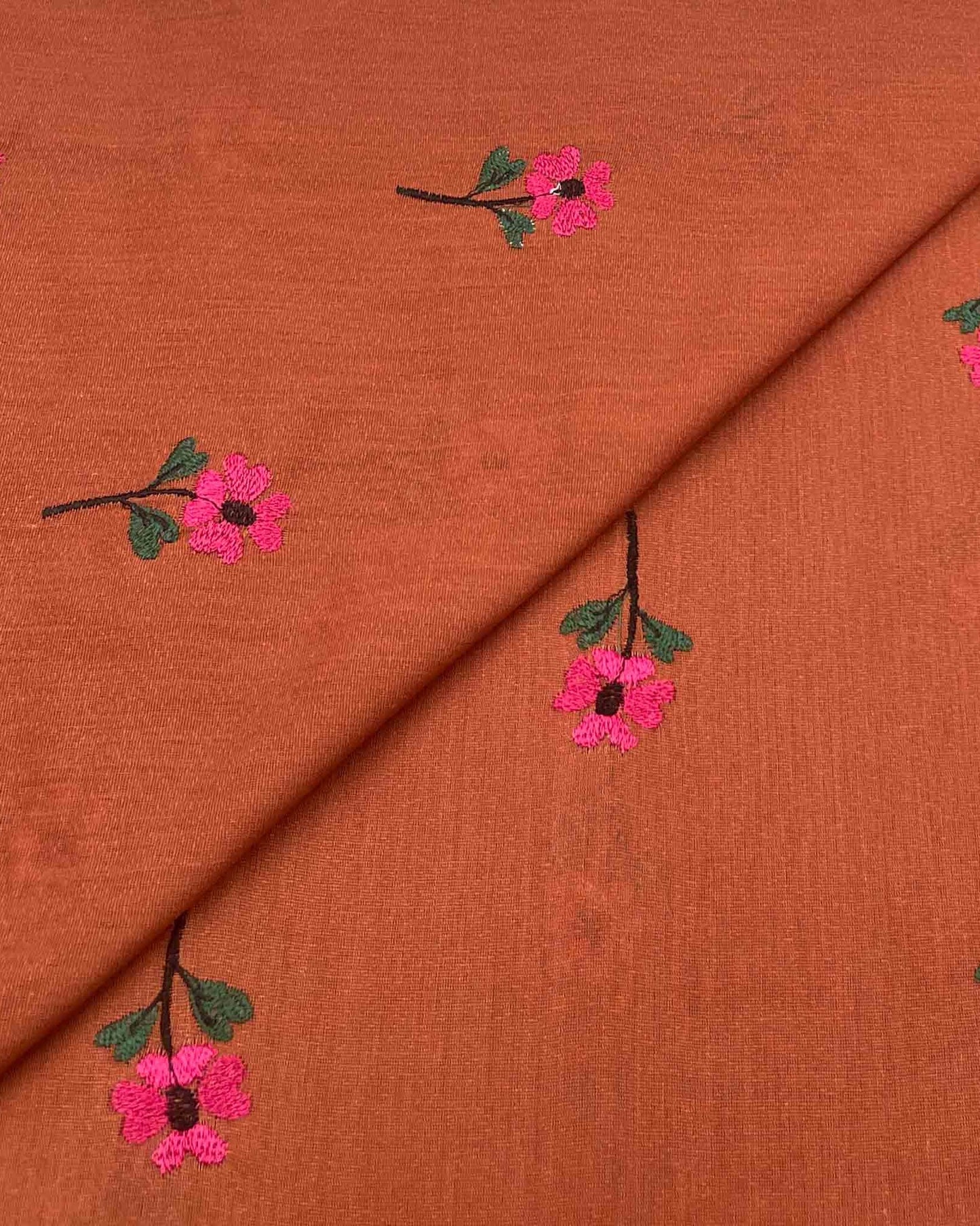 Silk Karandi Embroidery D3C081