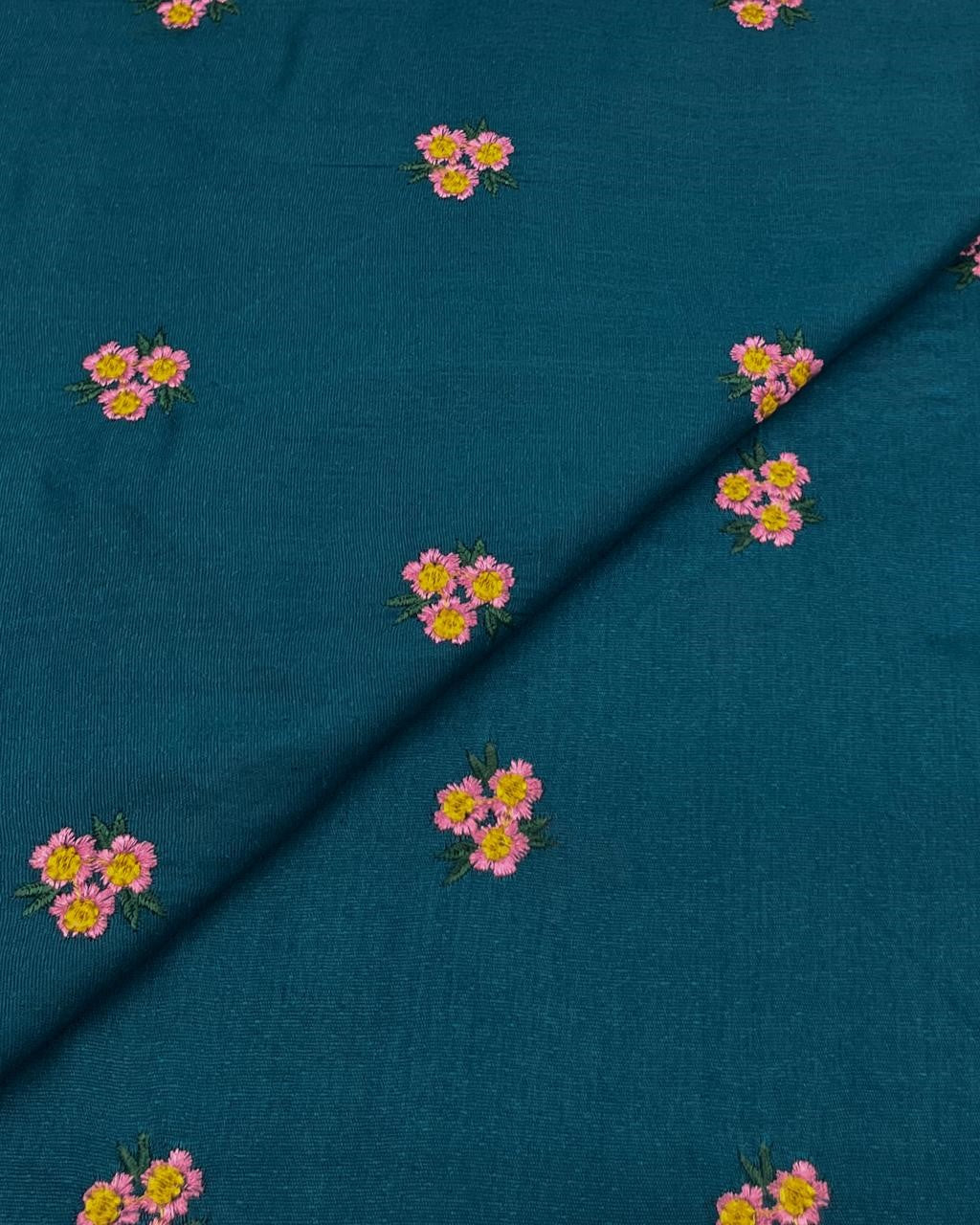 Silk Karandi Embroidery D3C112