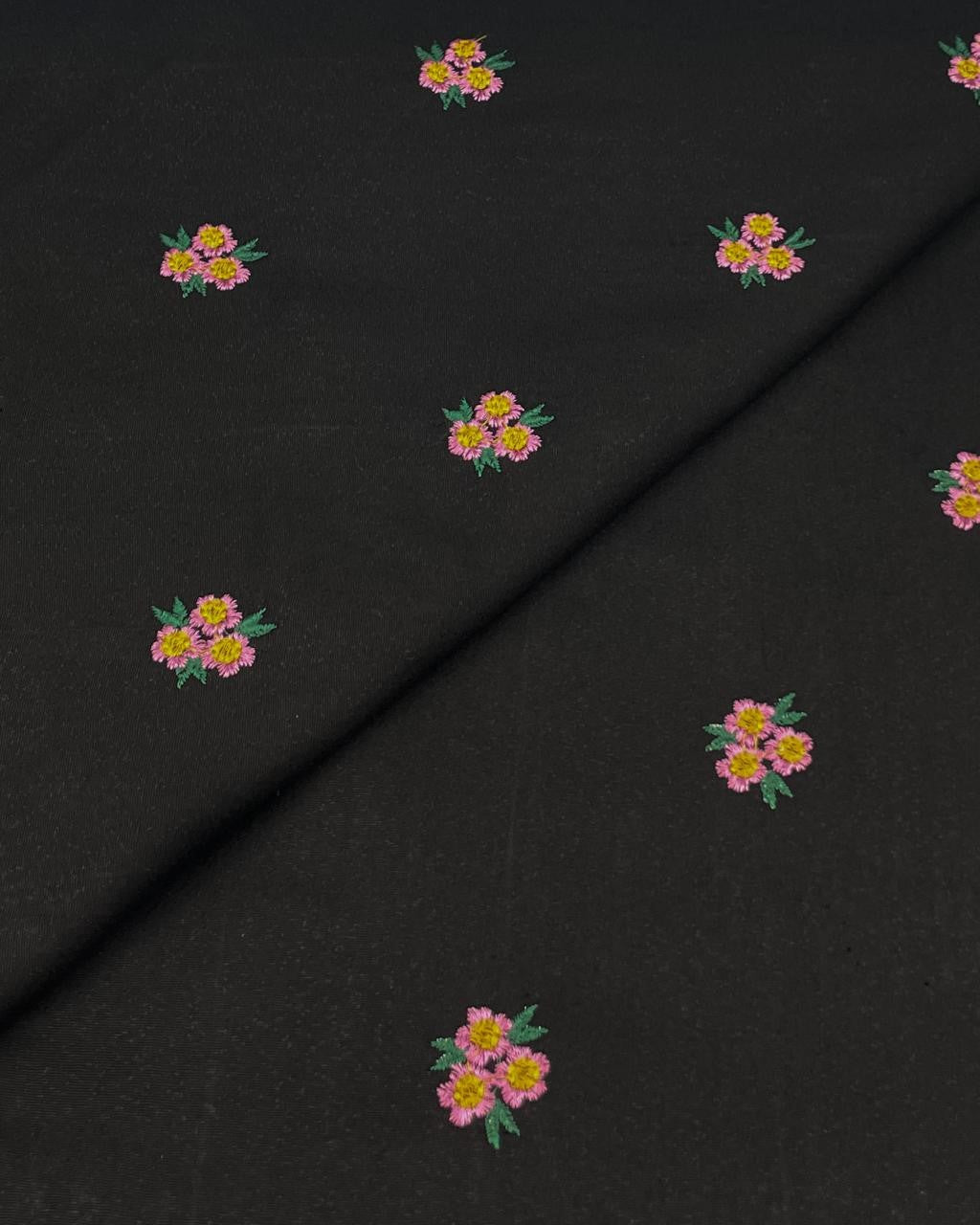 Silk Karandi Embroidery D3C111