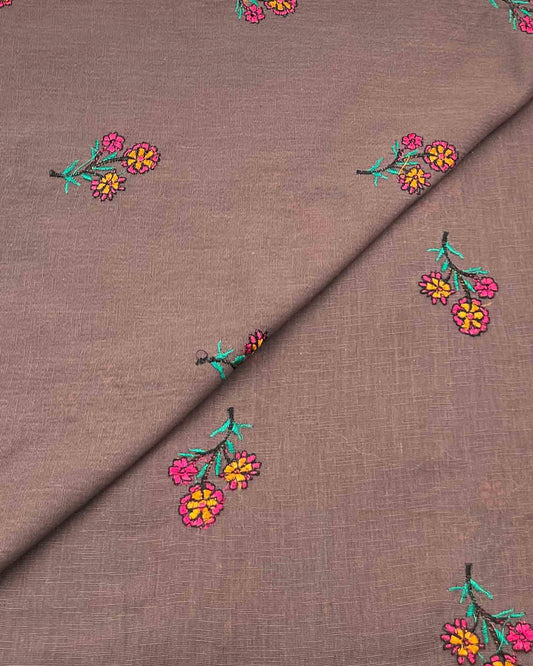 Silk Karandi Embroidery D3C019