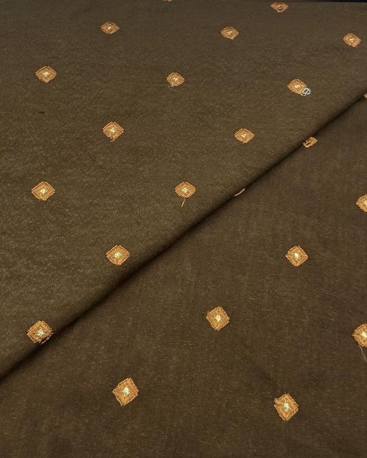 Silk Karandi Embroidery D3C030