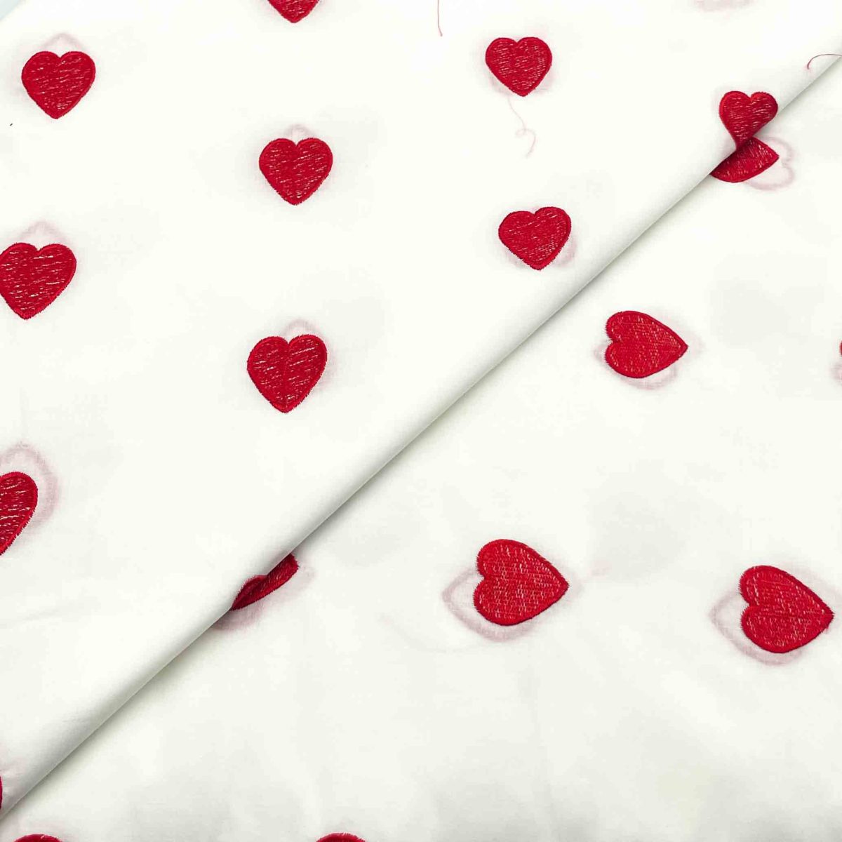 Lawn Emb D12113                            569/yard.